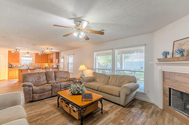 25403 Barmby Drive, Tomball, TX 77375