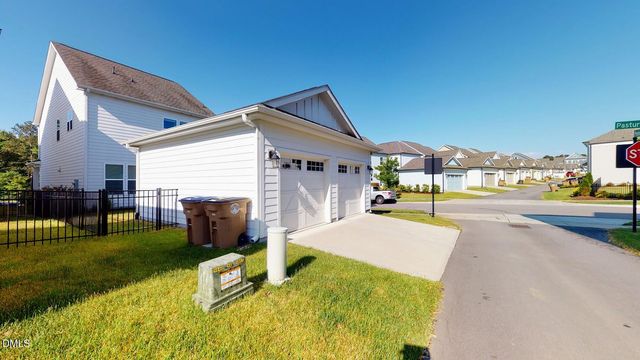 1657 Pasture Hills Drive, Wake Forest, NC 27587