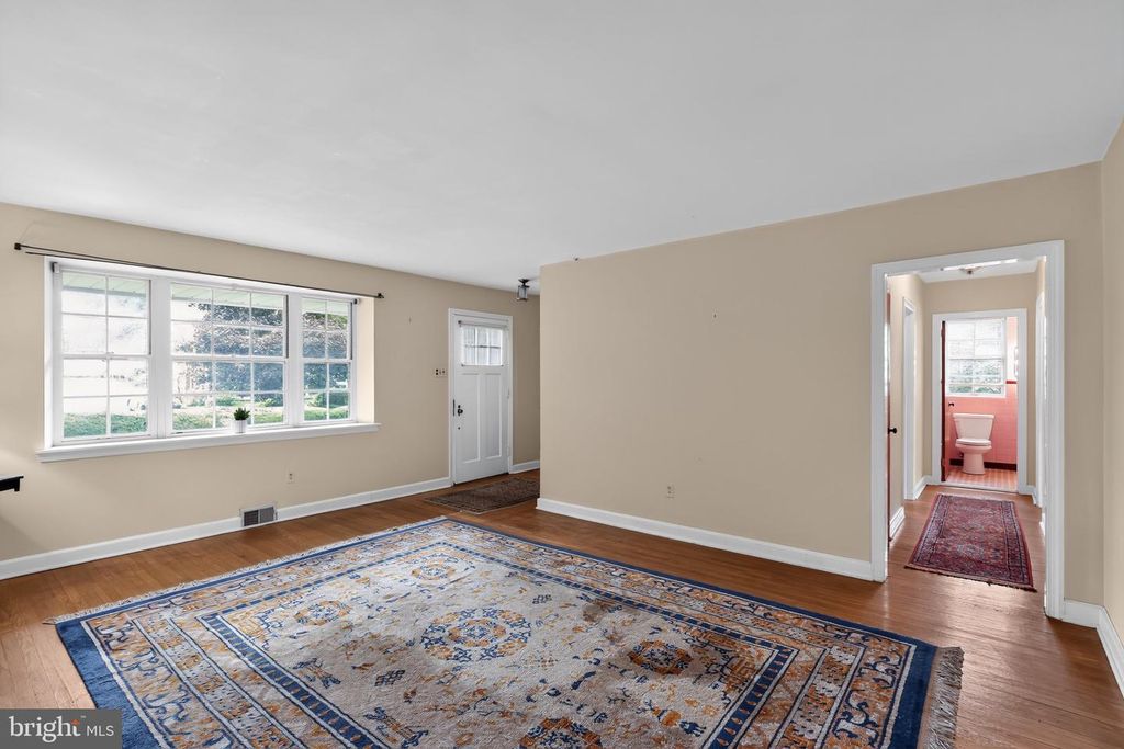 568 HILLCREST AVE, GLENSIDE, PA 19038 — photo 5
