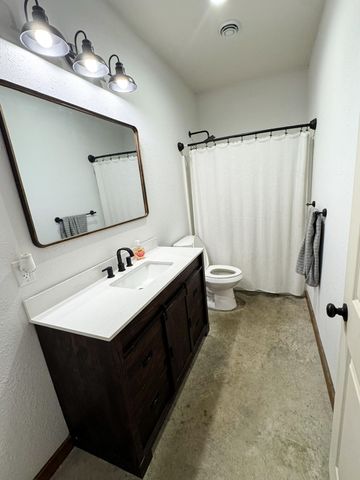 290 Mccord Bend Road, Galena, MO 65656