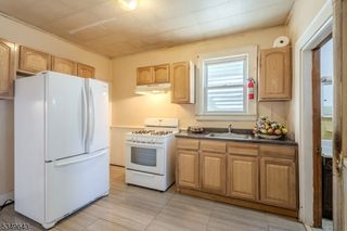 77 Merchant St, Newark City, NJ 07105