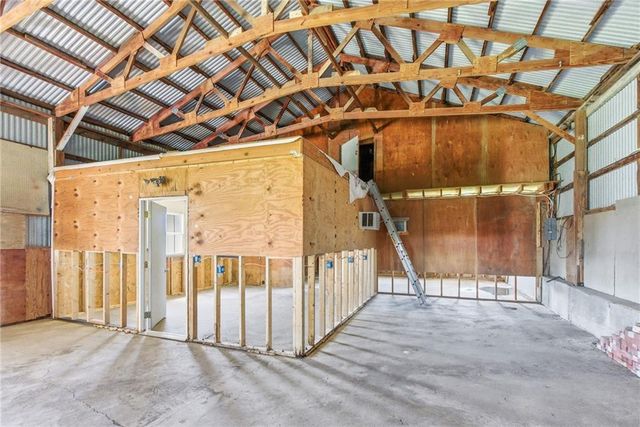 29311 W 231st Street, Spring Hill, KS 66083