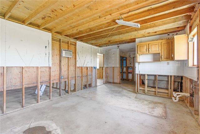 29311 W 231st Street, Spring Hill, KS 66083