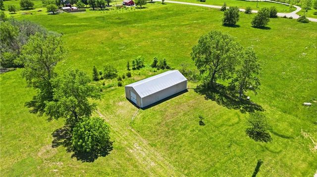 29311 W 231st Street, Spring Hill, KS 66083