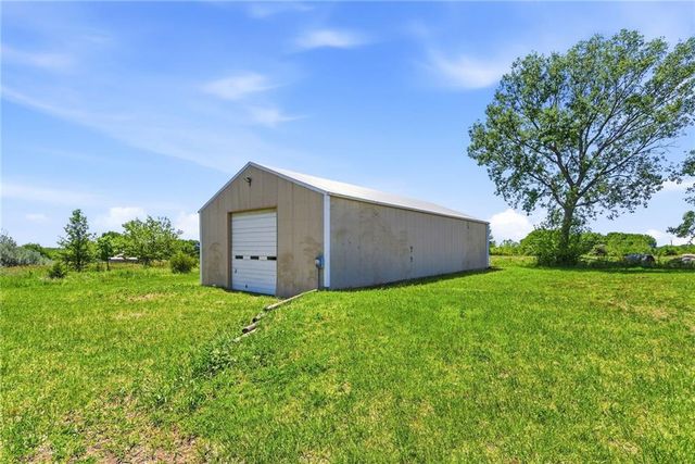 29311 W 231st Street, Spring Hill, KS 66083
