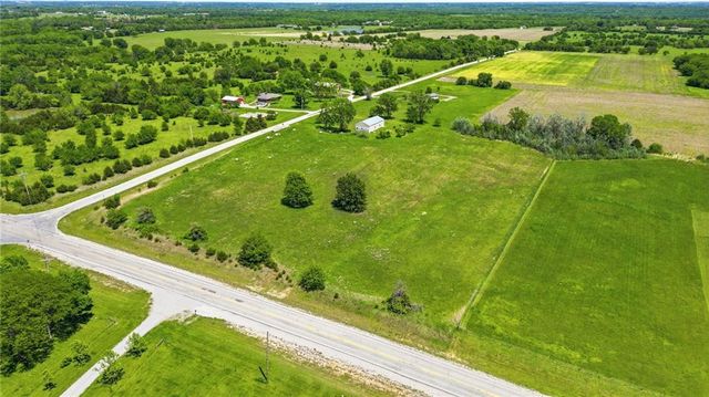 29311 W 231st Street, Spring Hill, KS 66083