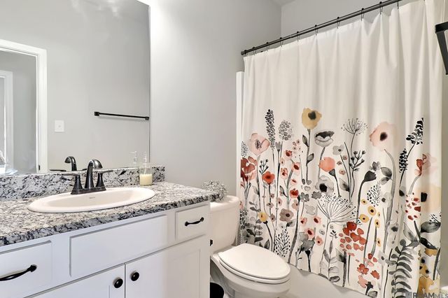 48241 Waltrip Ln, Tickfaw, LA 70466