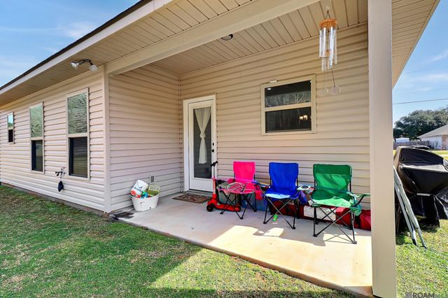 48241 Waltrip Ln, Tickfaw, LA 70466