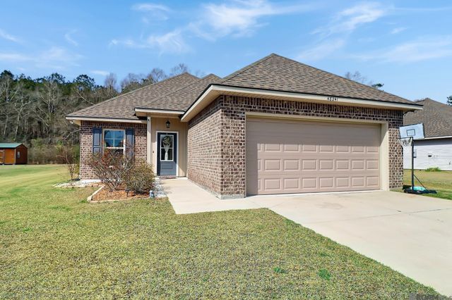 48241 Waltrip Ln, Tickfaw, LA 70466