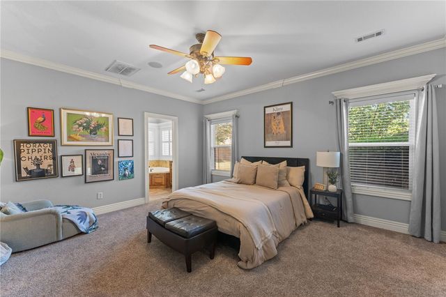 4800 Blaire Mont Road, Bentonville, AR 72713