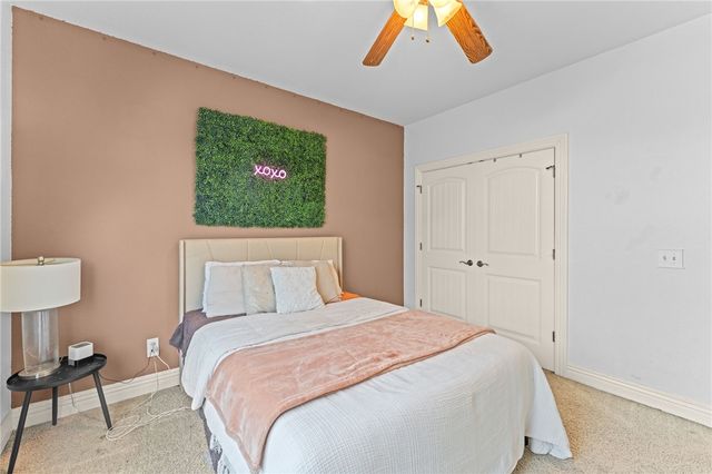 4800 Blaire Mont Road, Bentonville, AR 72713