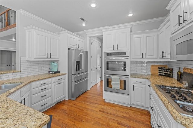 4800 Blaire Mont Road, Bentonville, AR 72713