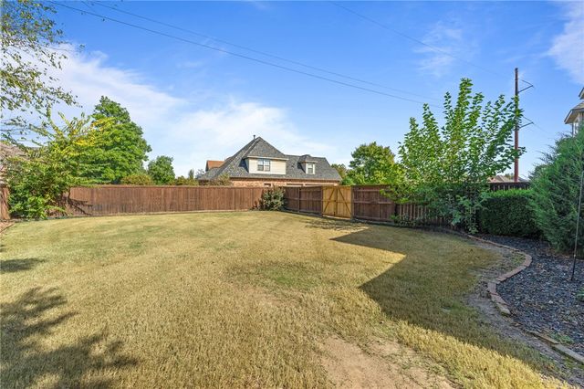 4800 Blaire Mont Road, Bentonville, AR 72713
