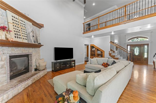 4800 Blaire Mont Road, Bentonville, AR 72713