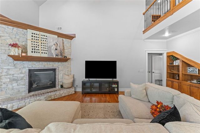 4800 Blaire Mont Road, Bentonville, AR 72713
