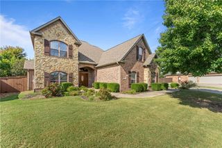 4800 Blaire Mont Road, Bentonville, AR 72713