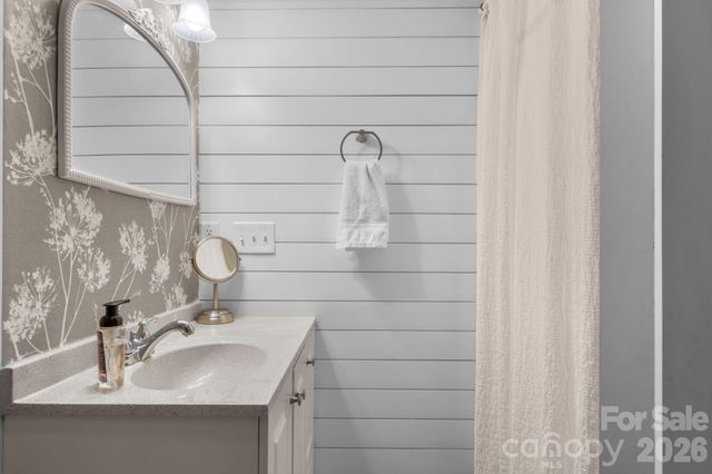 3084 W Main Street, Claremont, NC 28610