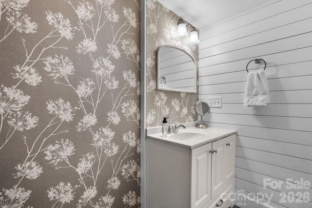 3084 W Main Street, Claremont, NC 28610