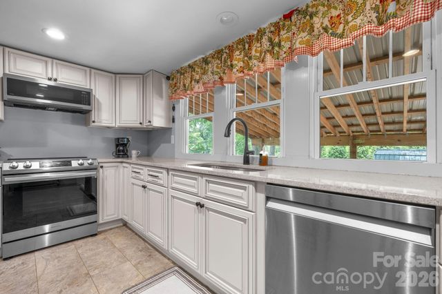 3084 W Main Street, Claremont, NC 28610