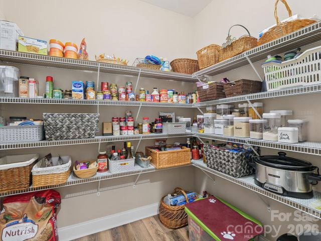 168 Willow Place Circle, Hendersonville, NC 28739