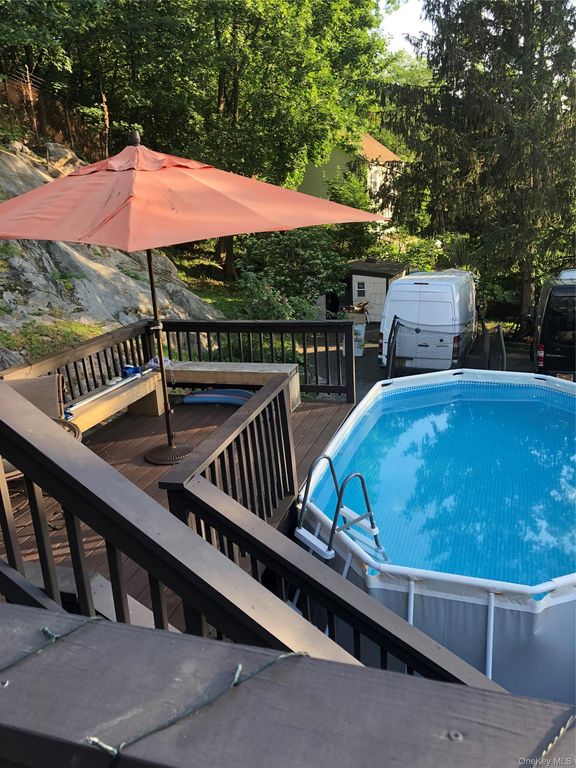215 Chestnut Street, Port Chester, NY 10573 — photo 3