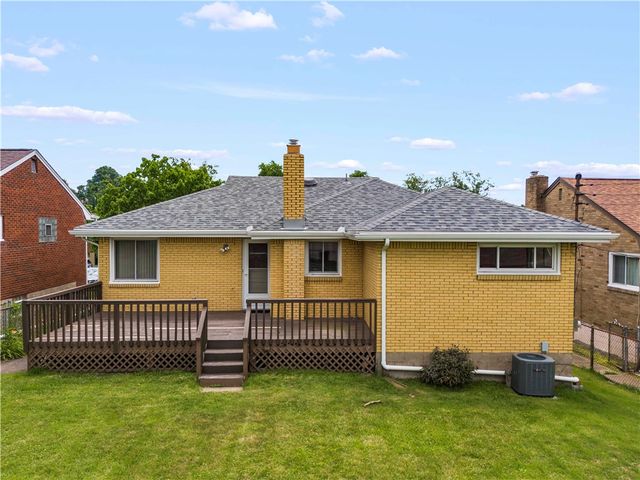 1930 Berkwood Drive, Scott Twp, PA 15243