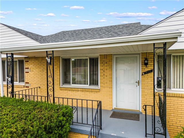 1930 Berkwood Drive, Scott Twp, PA 15243