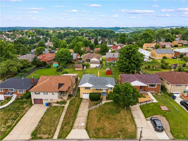 1930 Berkwood Drive, Scott Twp, PA 15243