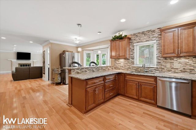 7277 Wellington Place, Washington, MI 48094