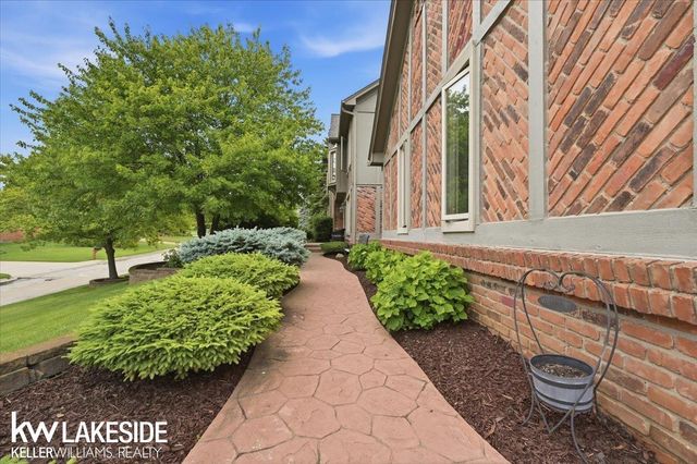 7277 Wellington Place, Washington, MI 48094