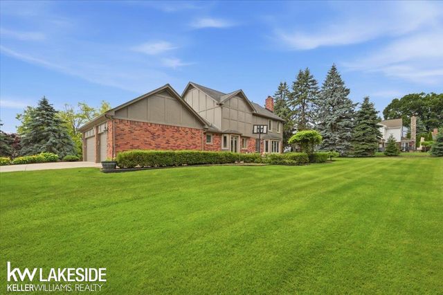 7277 Wellington Place, Washington, MI 48094