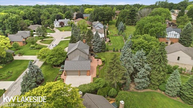7277 Wellington Place, Washington, MI 48094