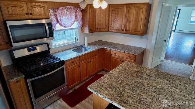 1142 Woodmere Drive, Keyport, NJ 07735