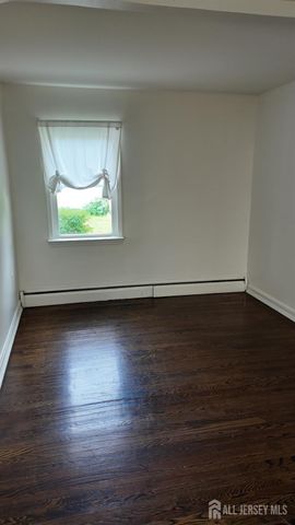 1142 Woodmere Drive, Keyport, NJ 07735