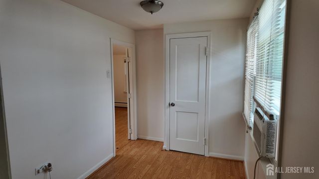 1142 Woodmere Drive, Keyport, NJ 07735