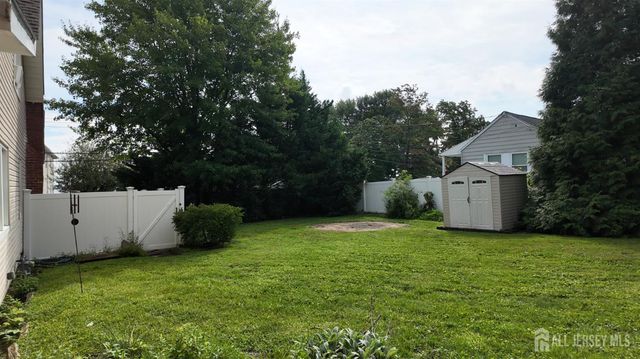 1142 Woodmere Drive, Keyport, NJ 07735