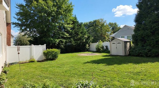 1142 Woodmere Drive, Keyport, NJ 07735