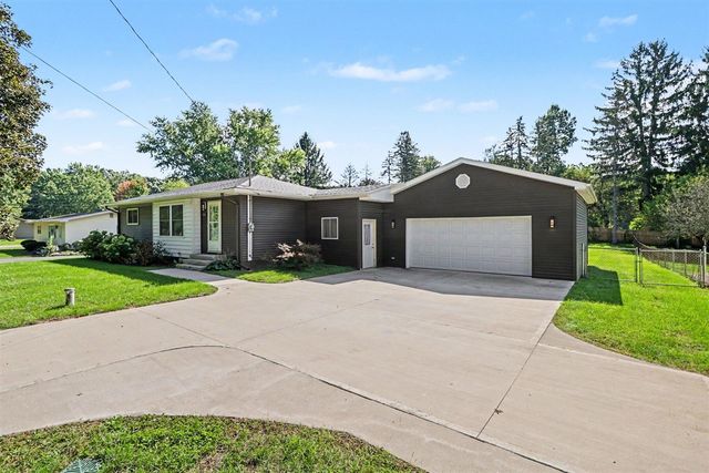 7514 E Drive, Battle Creek, MI 49014