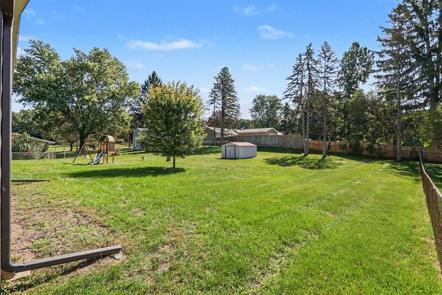 7514 E Drive, Battle Creek, MI 49014