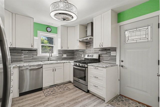7514 E Drive, Battle Creek, MI 49014