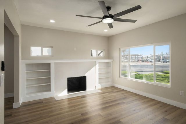 4169 E Platt Avenue, Fresno, CA 93702