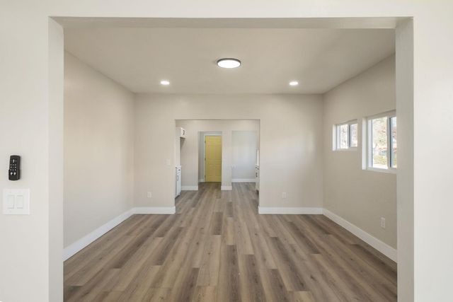 4169 E Platt Avenue, Fresno, CA 93702