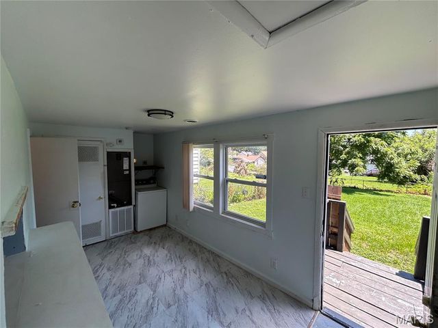 3214 W Milton Avenue, Breckenridge Hills, MO 63114