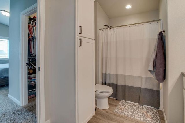 1207 Barnes Drive W, West Fargo, ND 58078