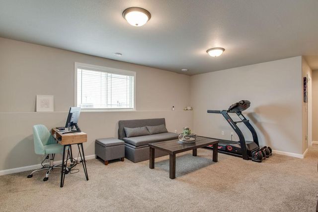 1207 Barnes Drive W, West Fargo, ND 58078