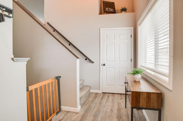 1207 Barnes Drive W, West Fargo, ND 58078