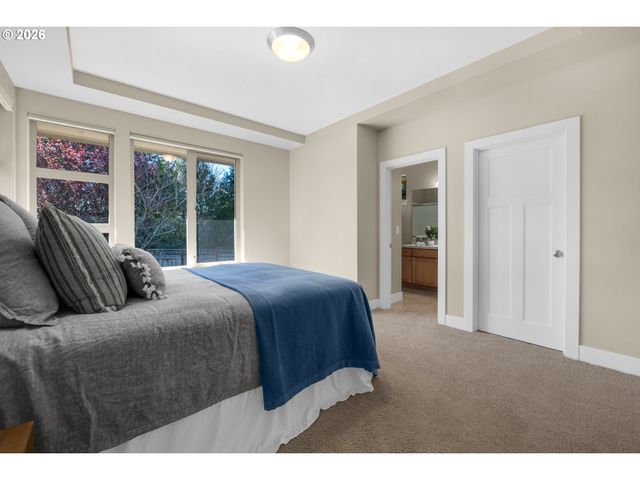 10253 Nw ENGLEMAN St, Portland, OR 97229