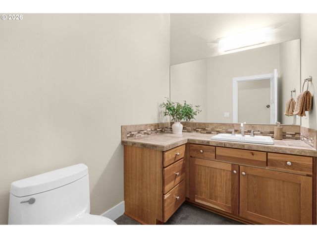 10253 Nw ENGLEMAN St, Portland, OR 97229