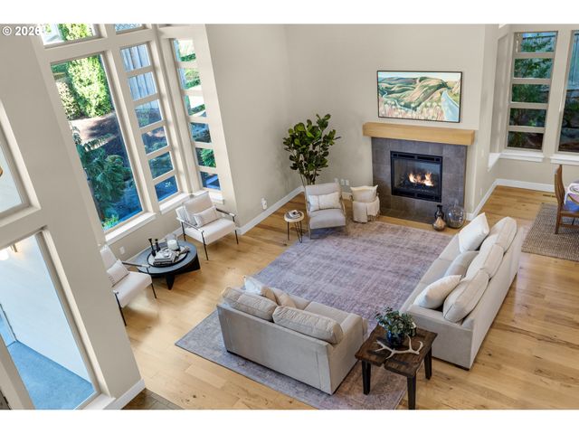 10253 Nw ENGLEMAN St, Portland, OR 97229