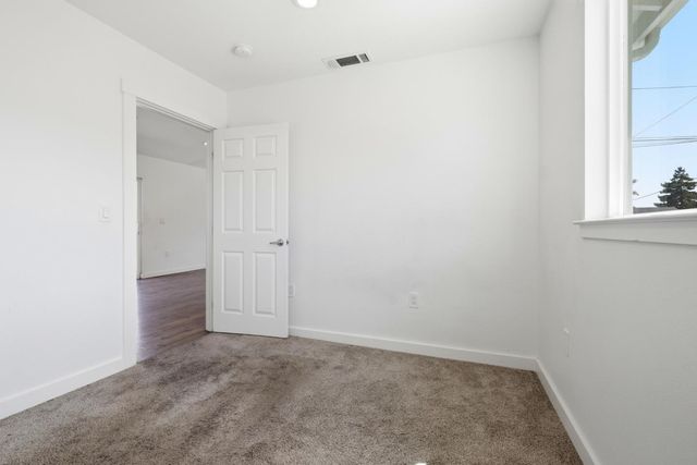 16 Airport Road, Freedom, CA 95019